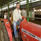 Fares karam sur yala.fm